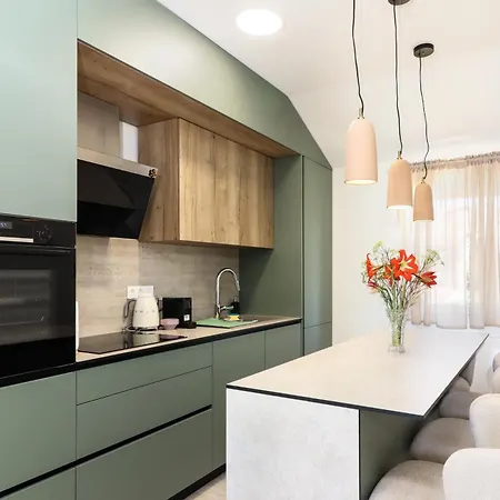 D&j Apartment *