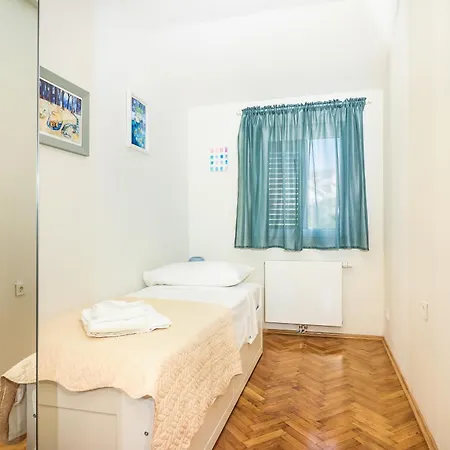 D&j Apartment